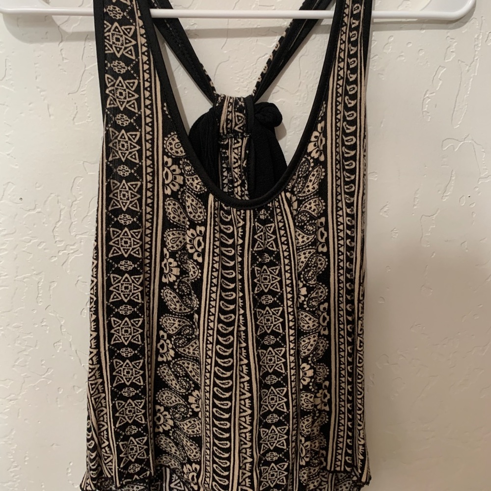 Different colored tank top with tid racerback bow